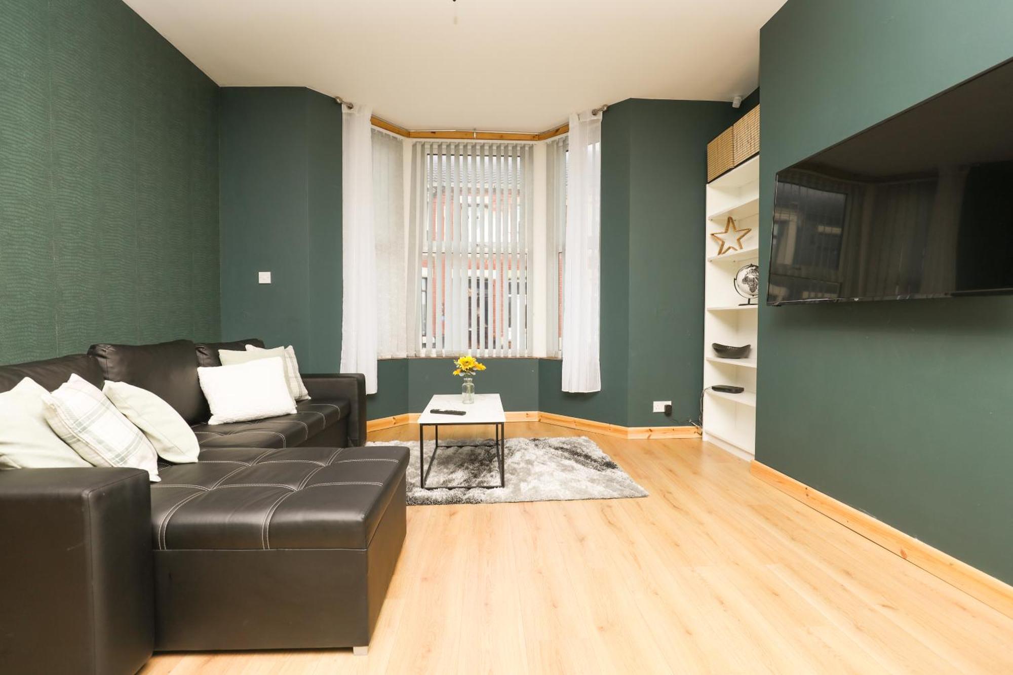 Anfield Luxe Retreat - Stylish Stay With Parking - Steps From Stadium - Short Drive To City Centre Liverpool Exterior photo