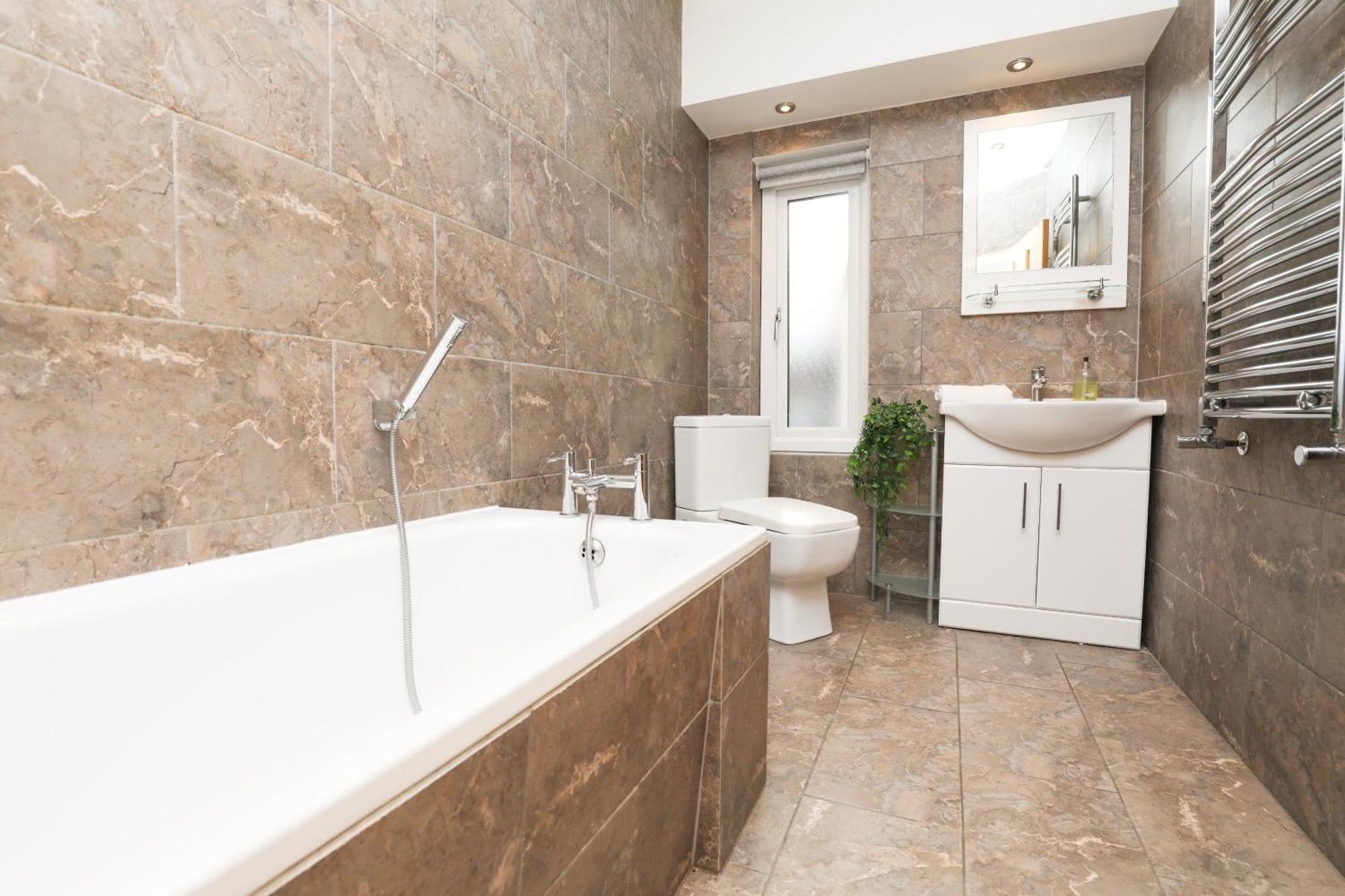 Anfield Luxe Retreat - Stylish Stay With Parking - Steps From Stadium - Short Drive To City Centre Liverpool Exterior photo
